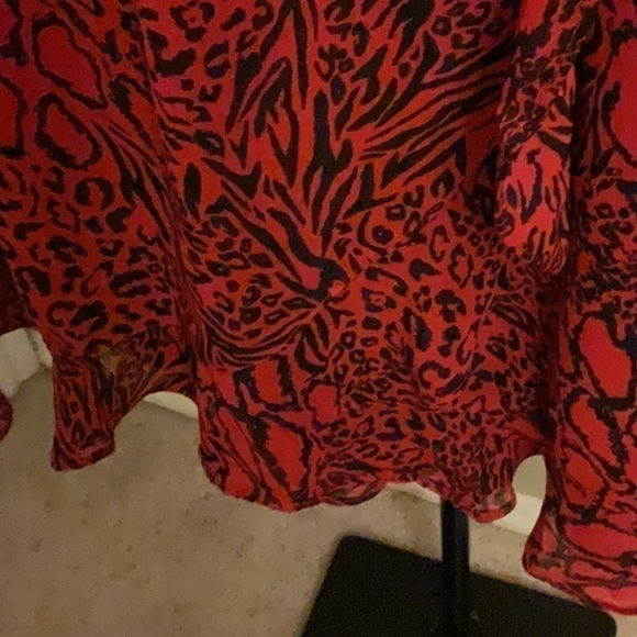 H&M Fit and flare Mini dress with long sleeves and ruffles. Size. 2 - Picture 4 of 8